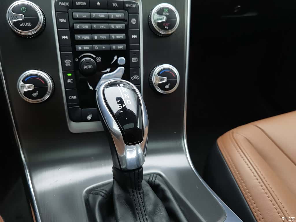 Volvo S60, 2015 13