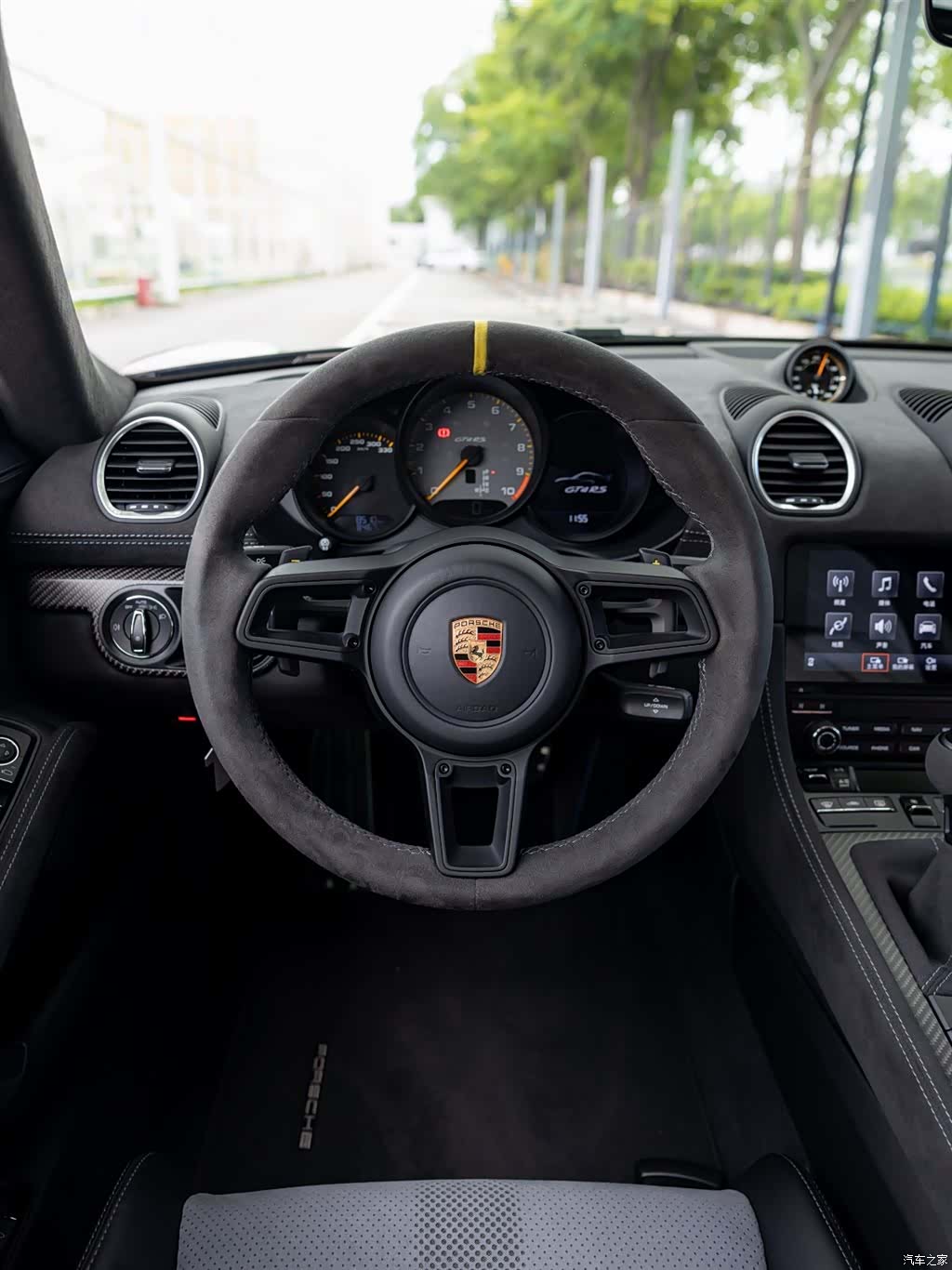 Porsche Cayman, 2024 12