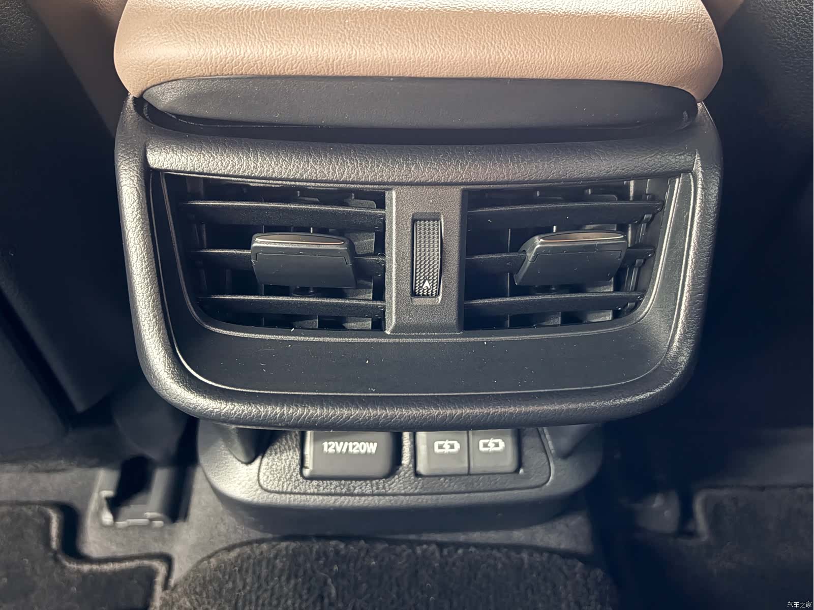 Lexus ES, 2025 13