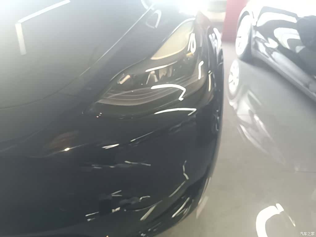 Tesla Model Y, 2022 24
