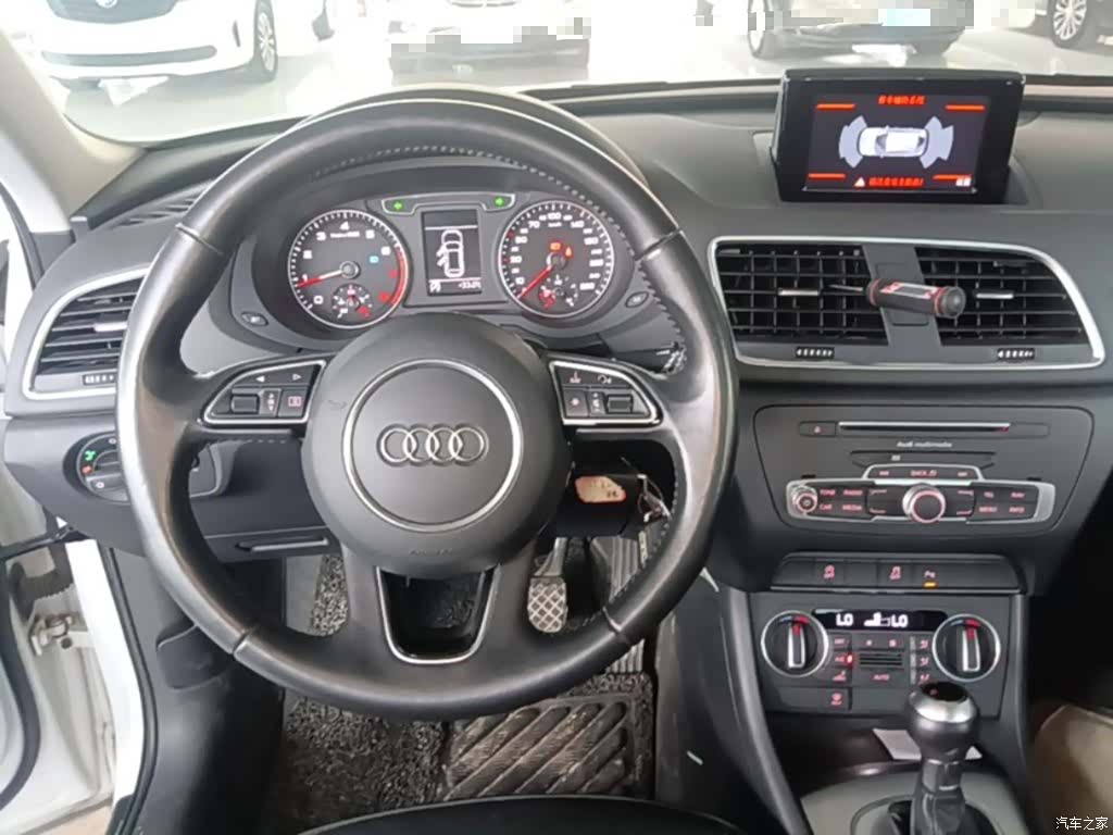 Audi Q3, 2016 11