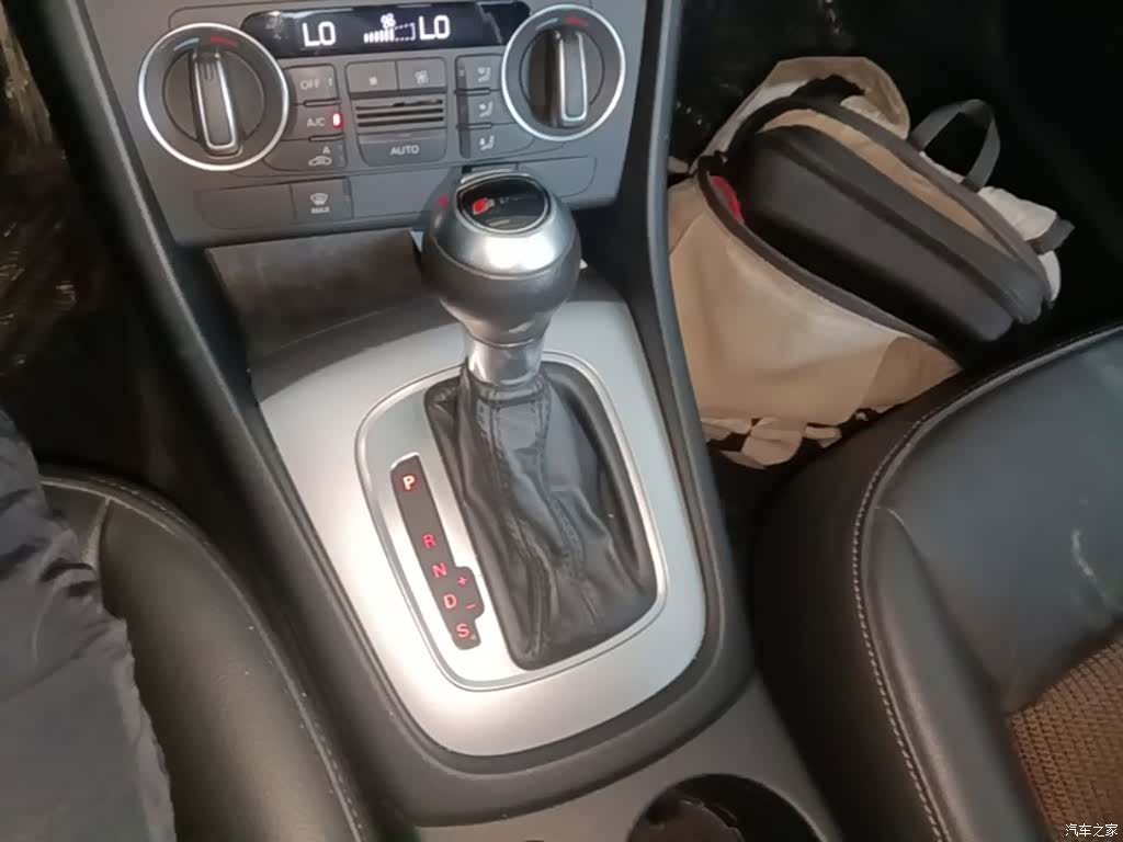 Audi Q3, 2016 14
