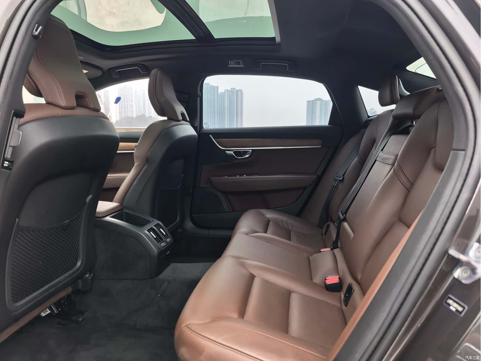 Volvo S90, 2021 все фото
