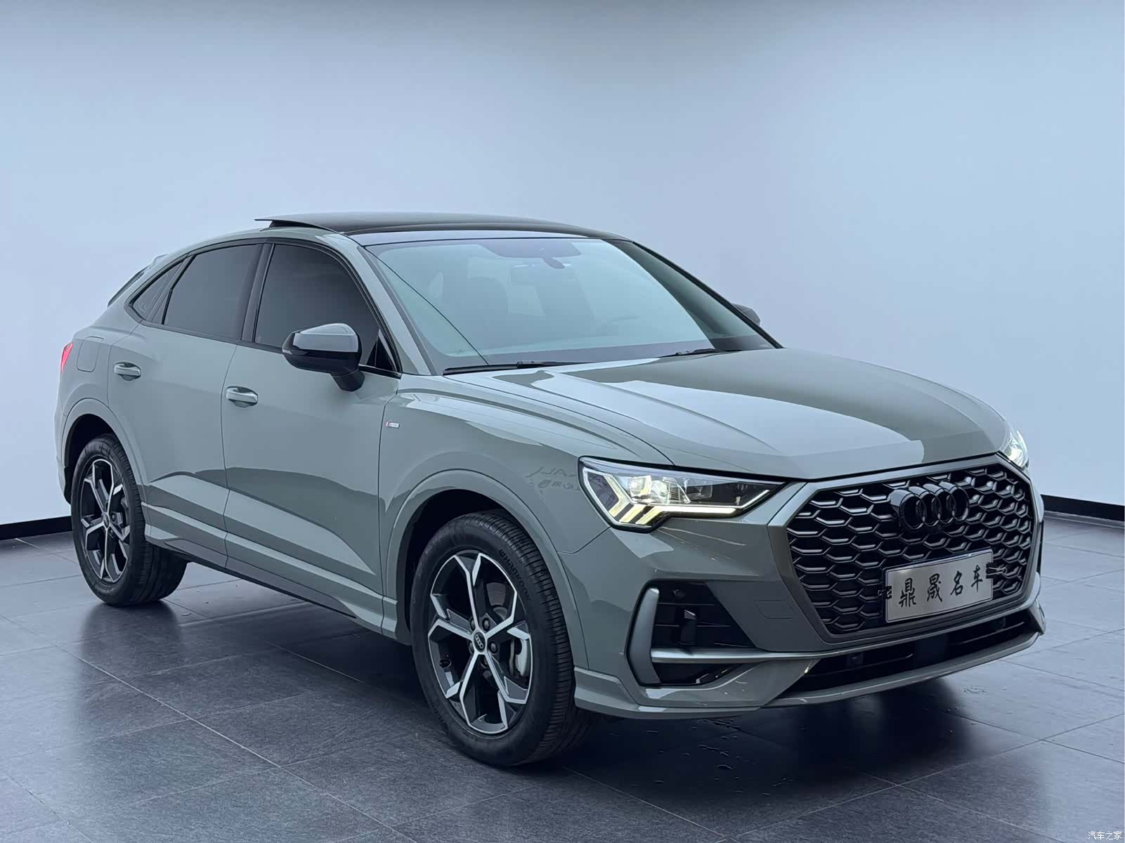 Audi Q3, 2025 3