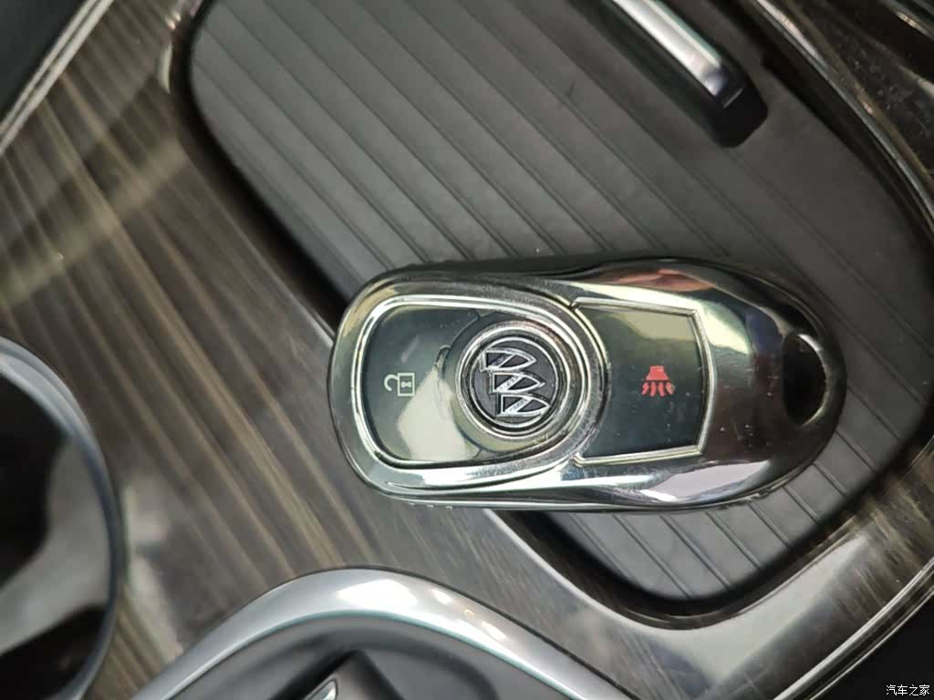 Buick Envision Plus, 2020 9