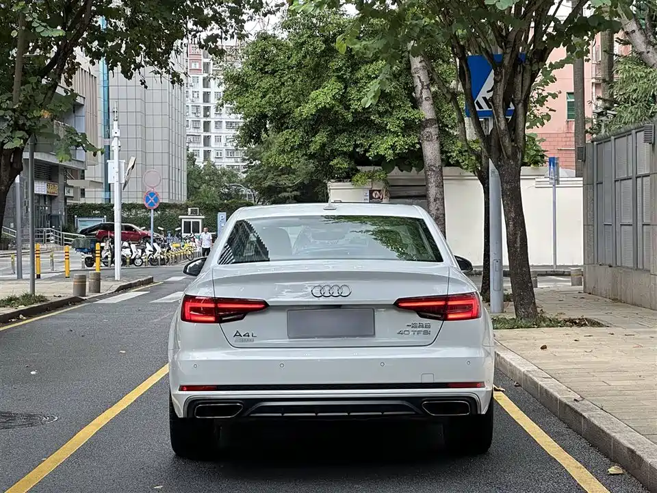 Audi A4L