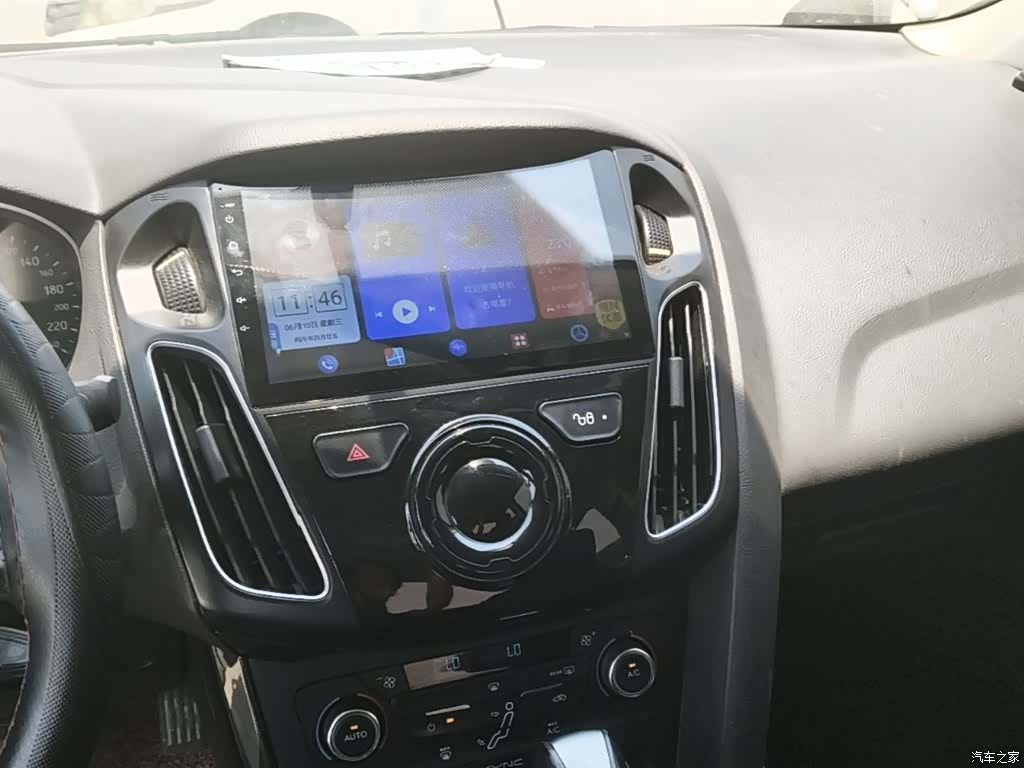 Ford Focus, 2015 9