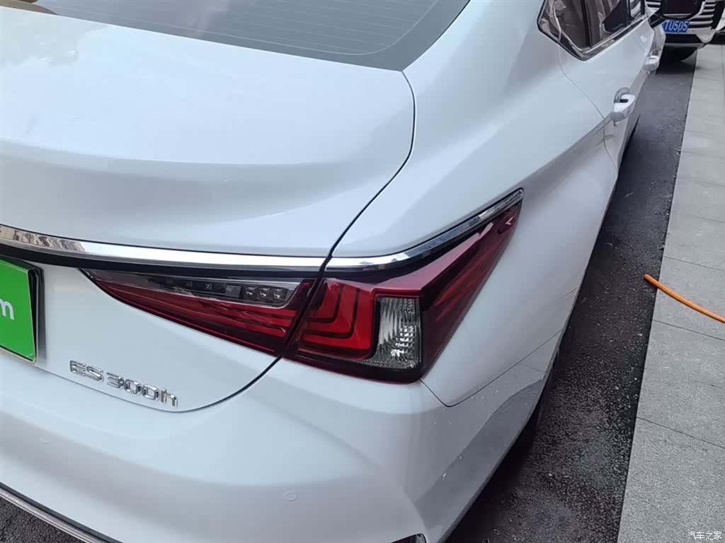 Lexus ES, 2020 8