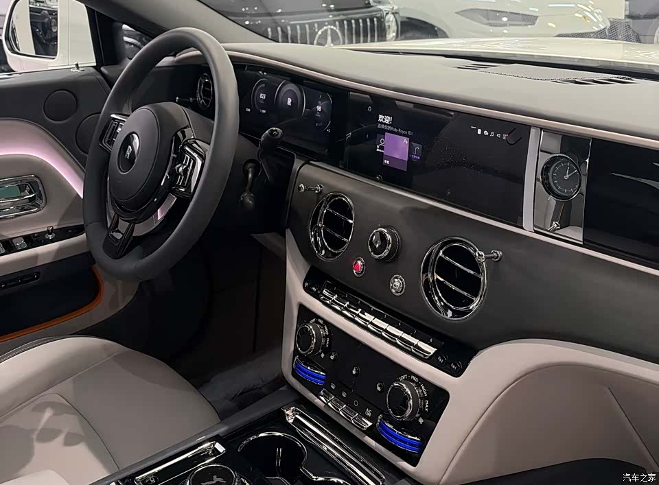 Rolls-Royce Spectre, 2026 10
