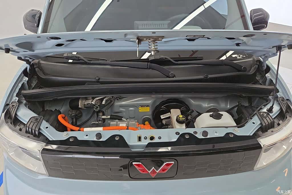 Wuling MINIEV, 2021 10