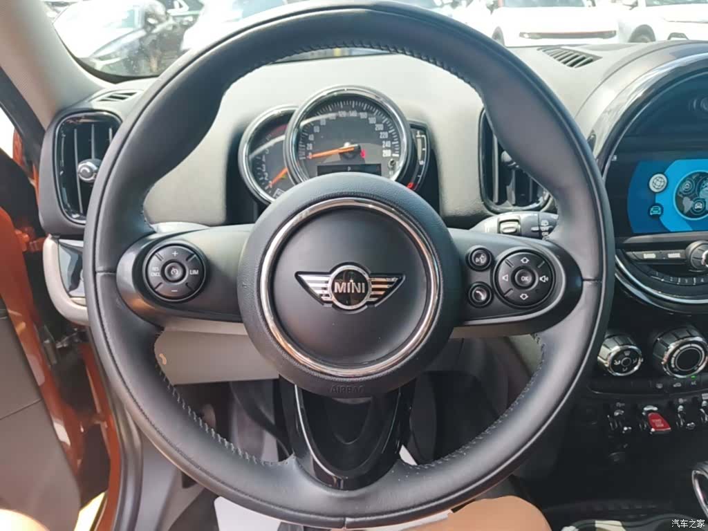 Mini Countryman, 2019 11