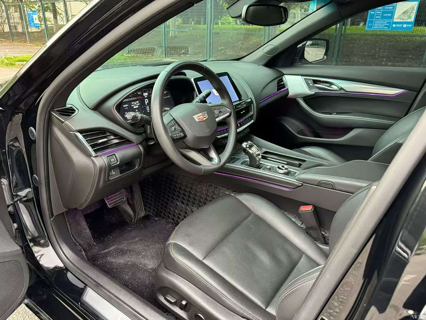 Cadillac CT5, 2023 все фото