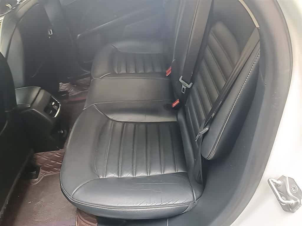 Ford Mondeo, 2017 16