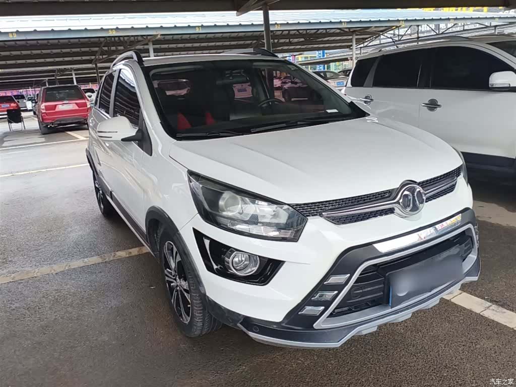 BAIC X25, 2018 4