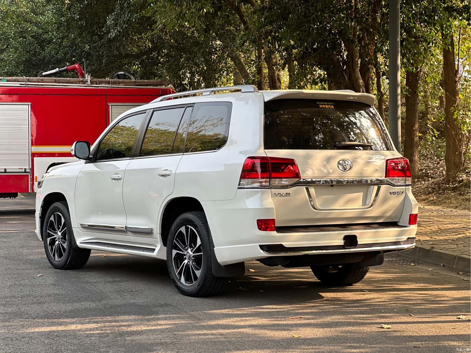 Toyota Land Cruiser, 2020 4