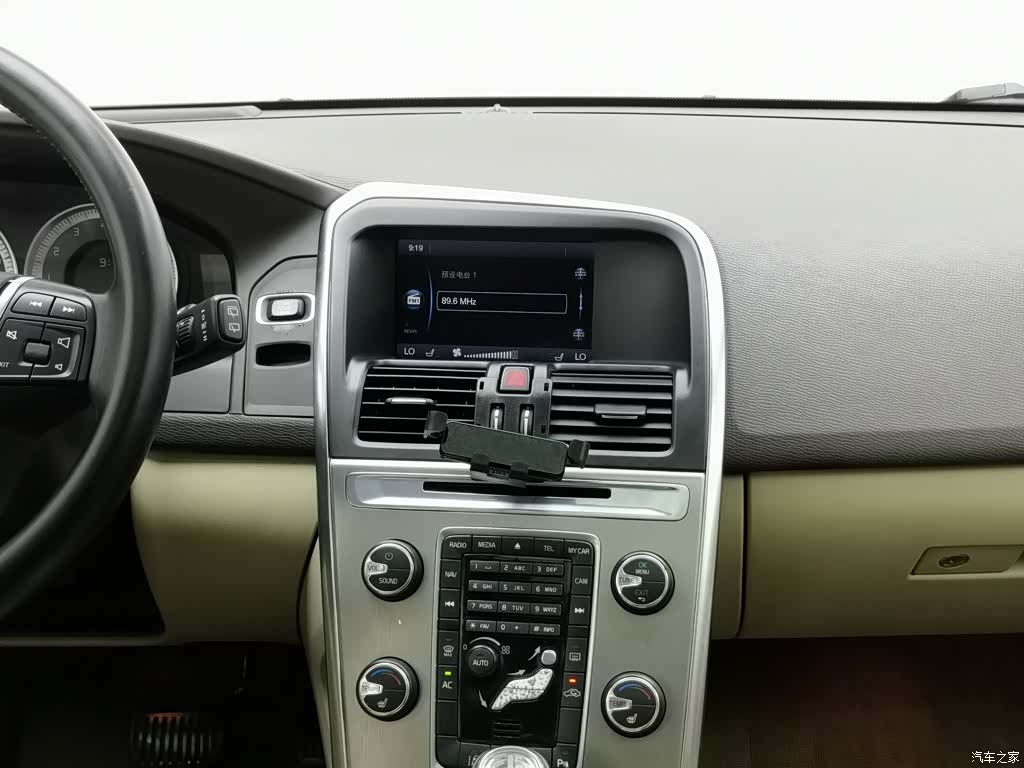 Volvo XC60, 2013 12