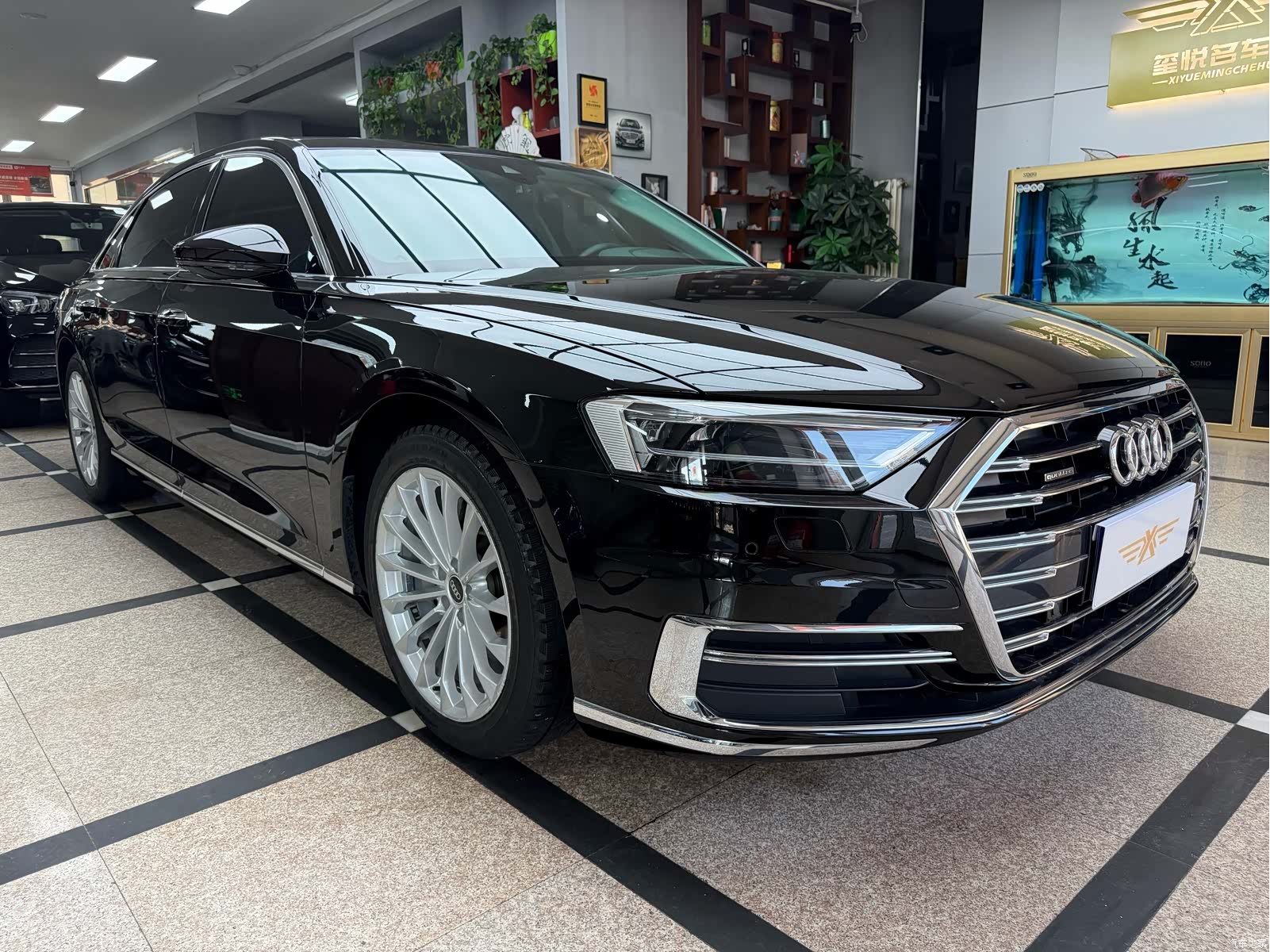 Audi A8L, 2021 3