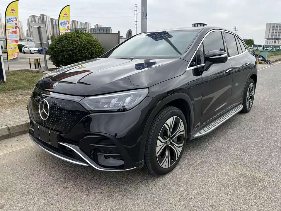 Mercedes-Benz EQE SUV