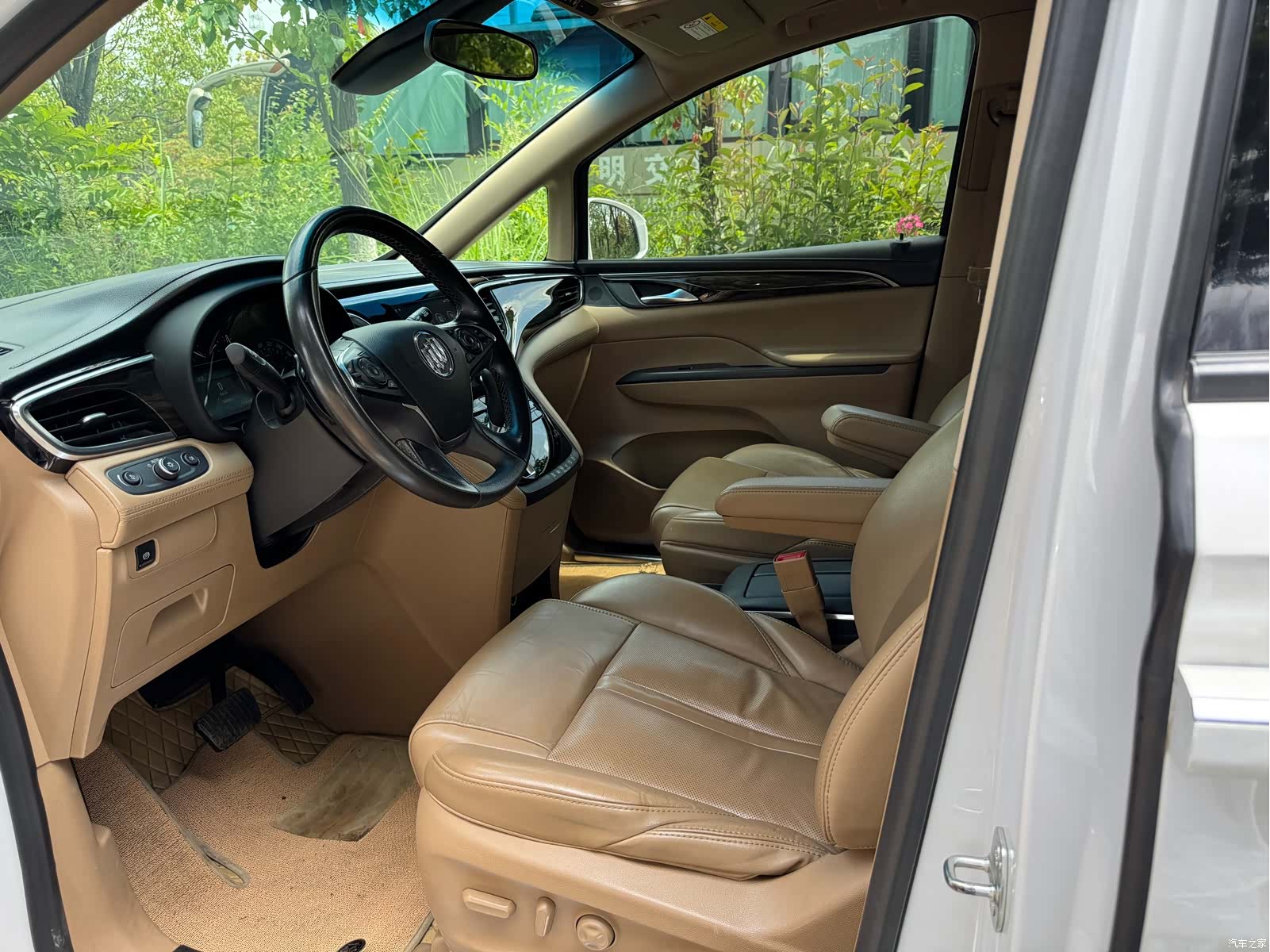 Buick GL8, 2019 8