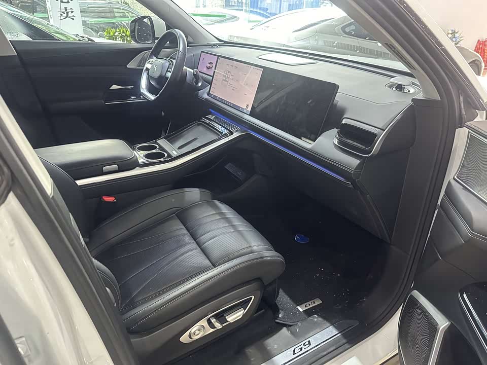 XPENG G9