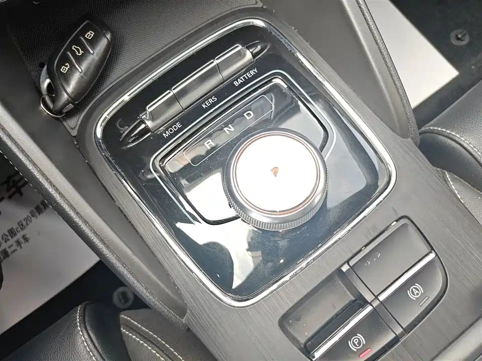 MG EZS pure electric