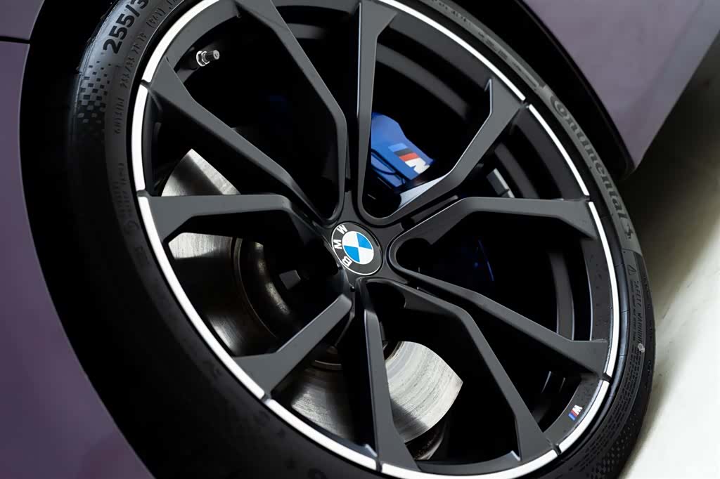 BMW Z4, 2024 все фото