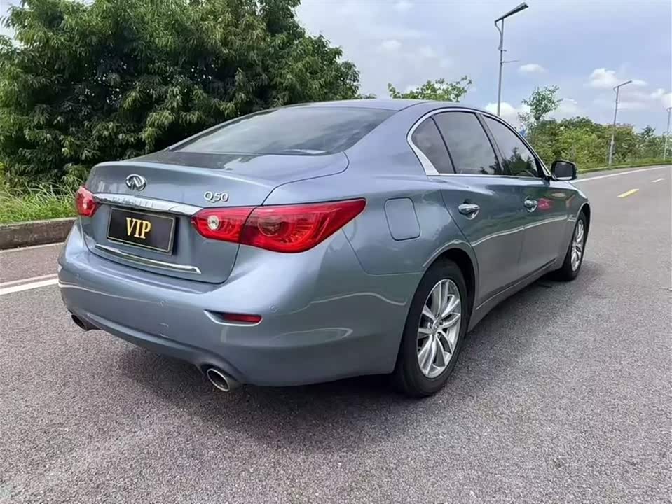 Infiniti Q50
