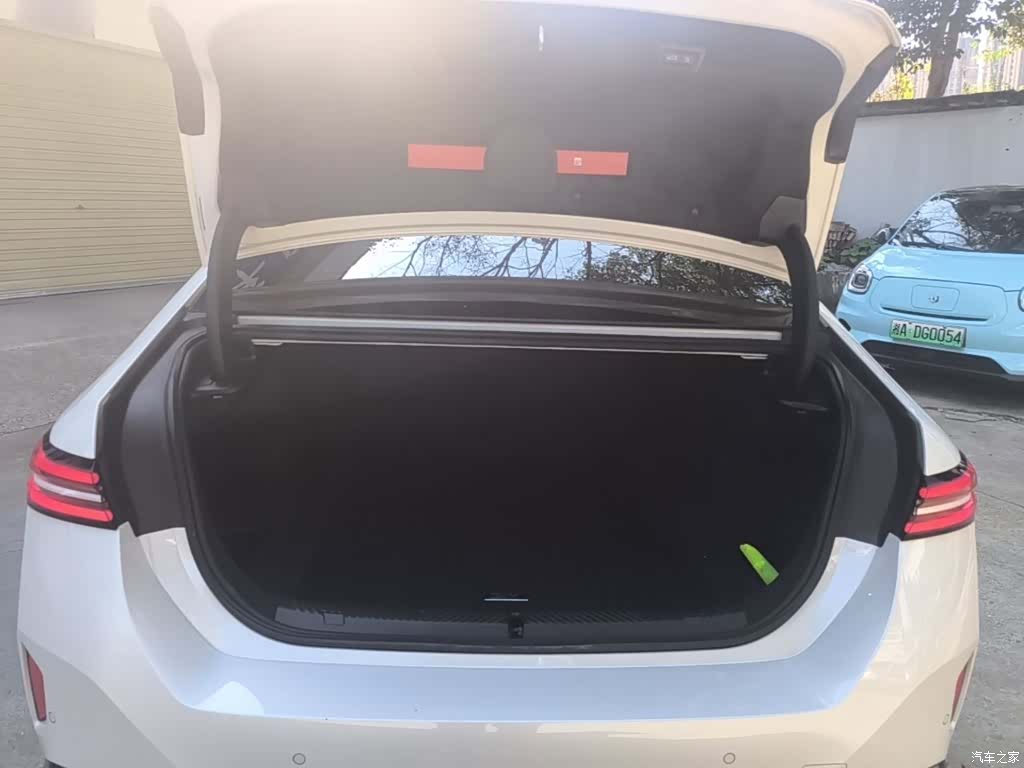BMW 5 Series, 2024 19