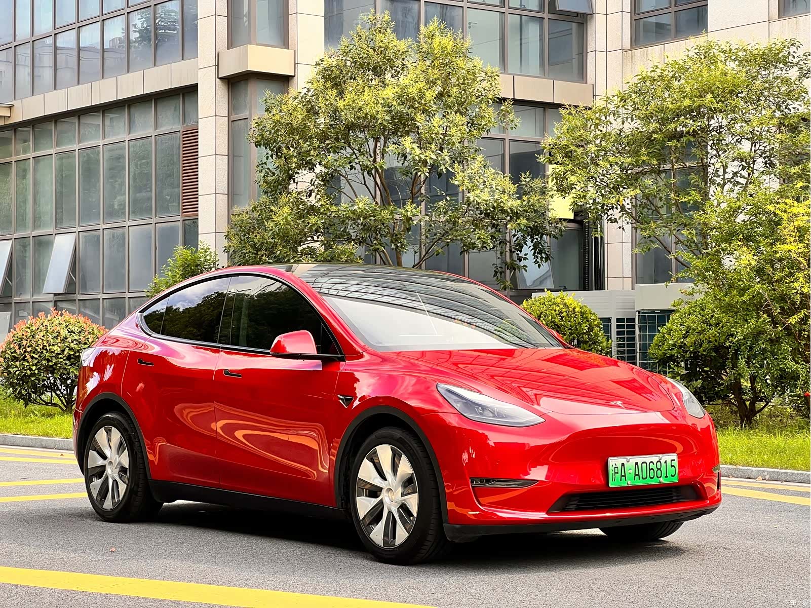Tesla Model Y, 2021 3