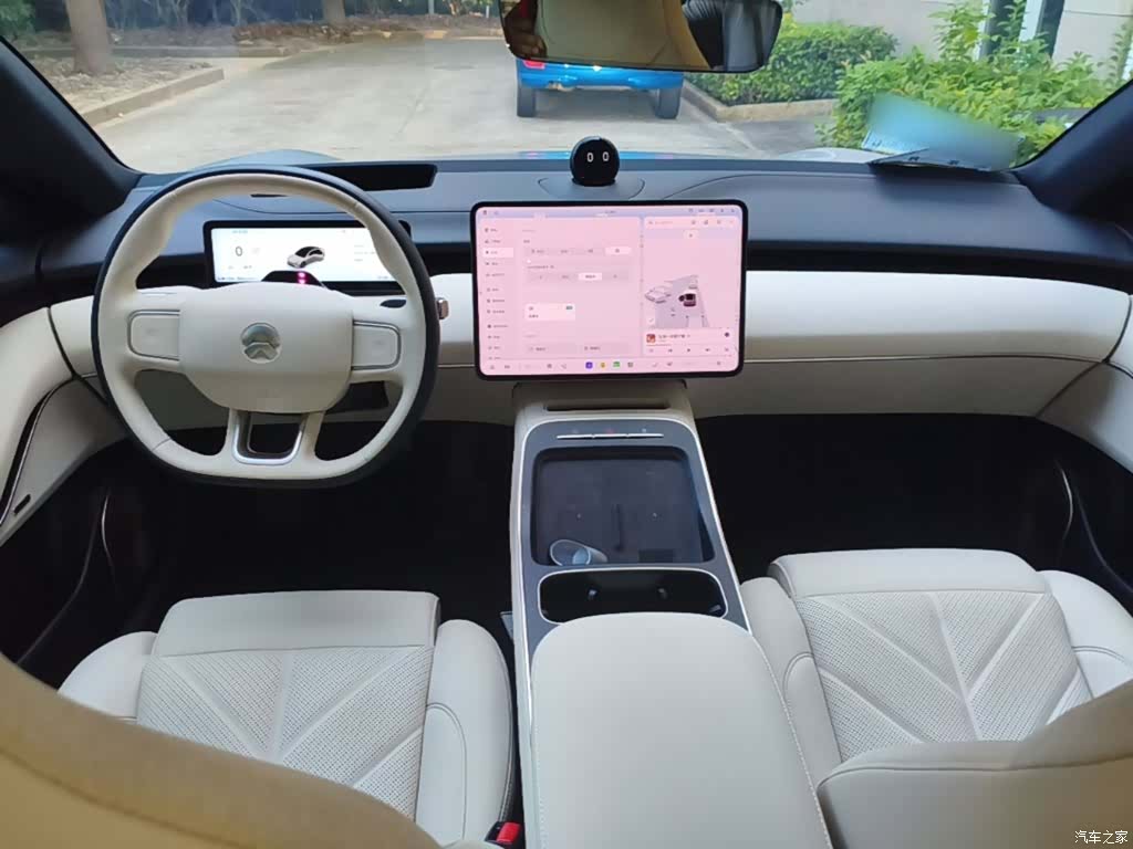 NIO ET5, 2025 10