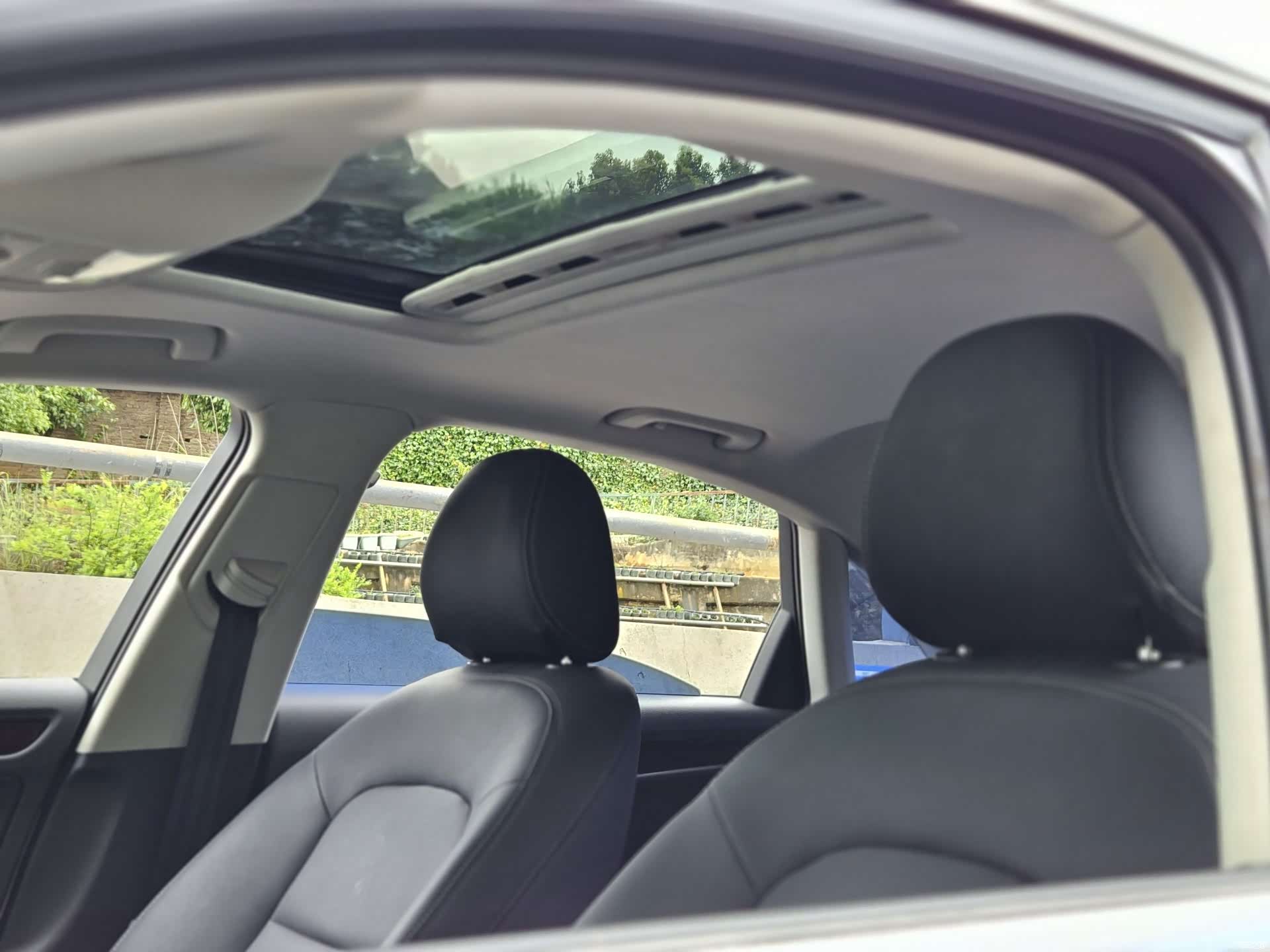 Audi A4L, 2011 13