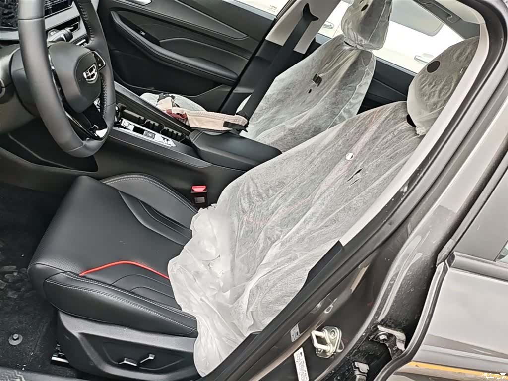 Geely Binray, 2026 15