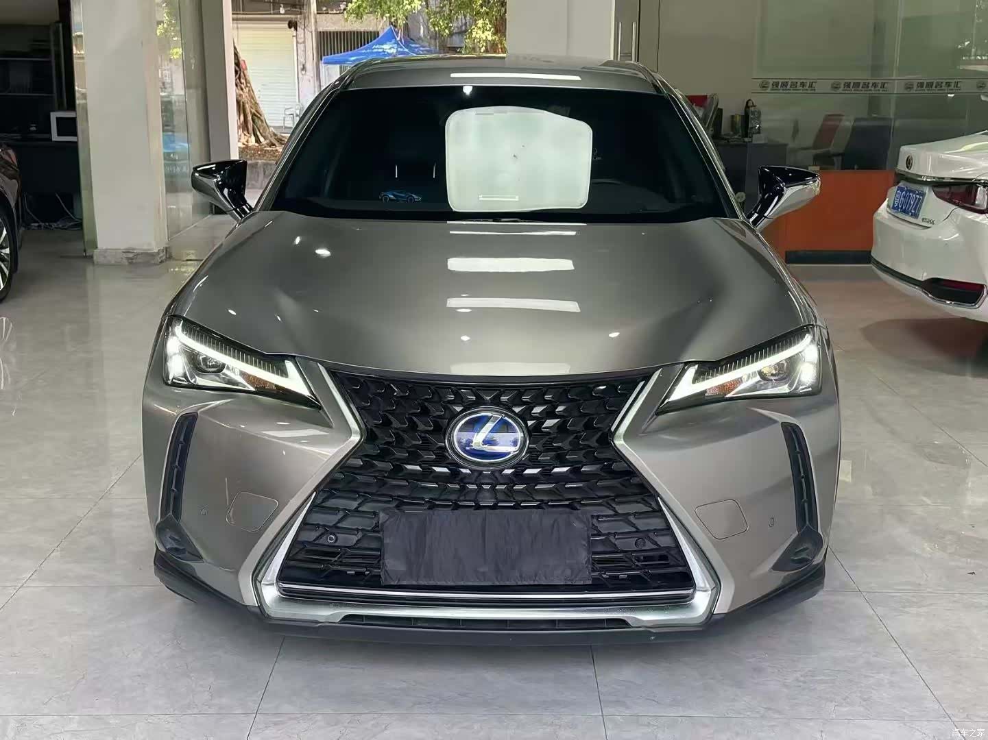 Lexus UX, 2021 2