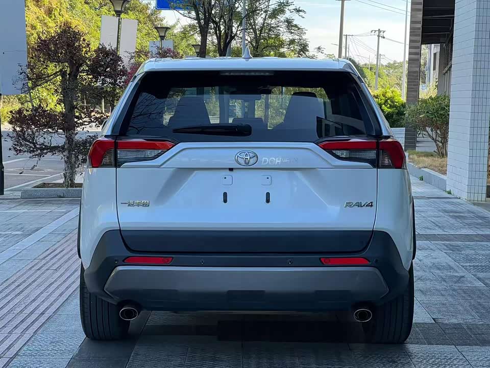 Toyota RAV4 Rongfang