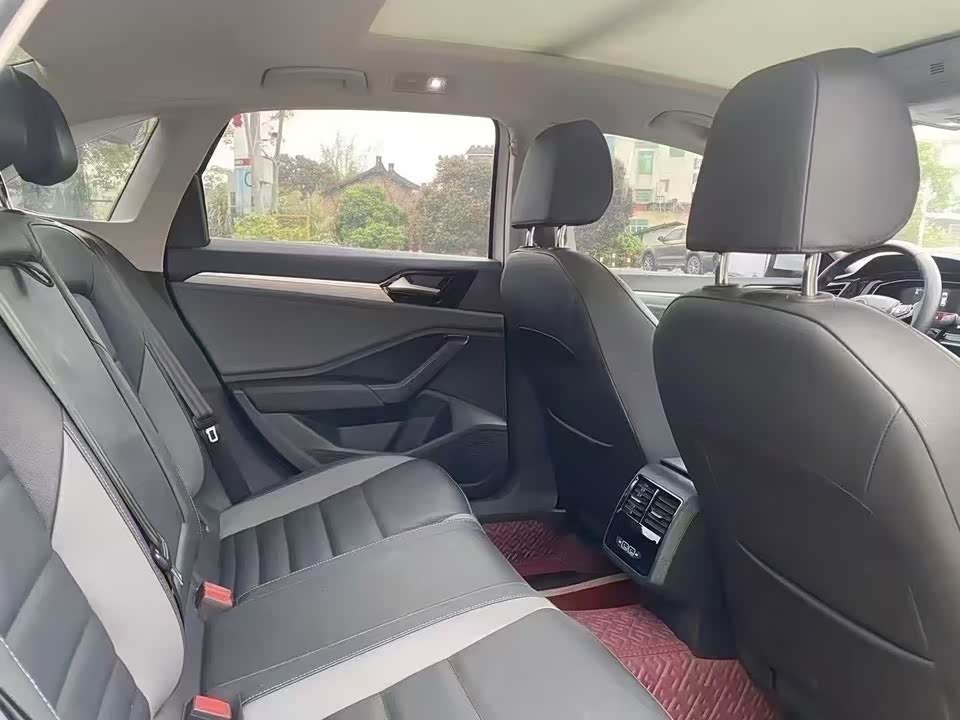 Volkswagen Sagitar Volkswagen Sagitar