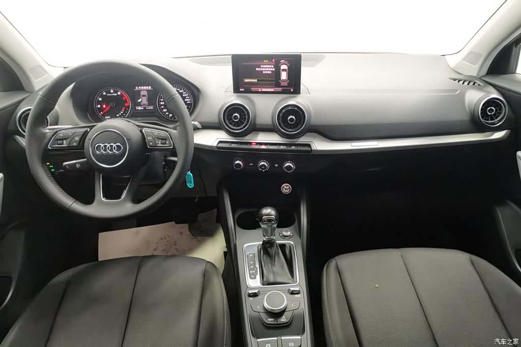 Audi Q2L, 2021 12