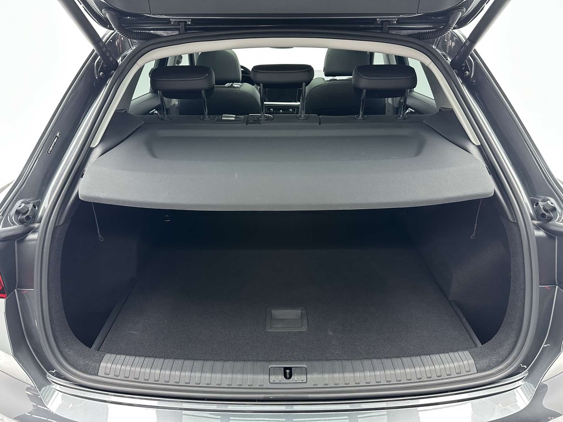 Audi Q3, 2023 18
