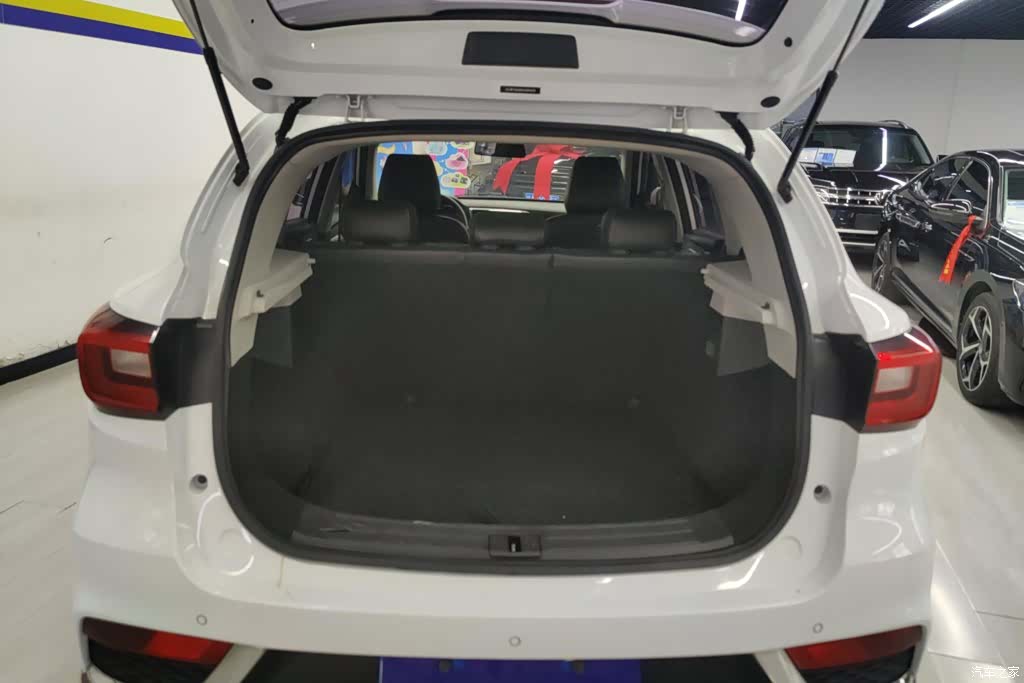 MG ZS, 2019 4