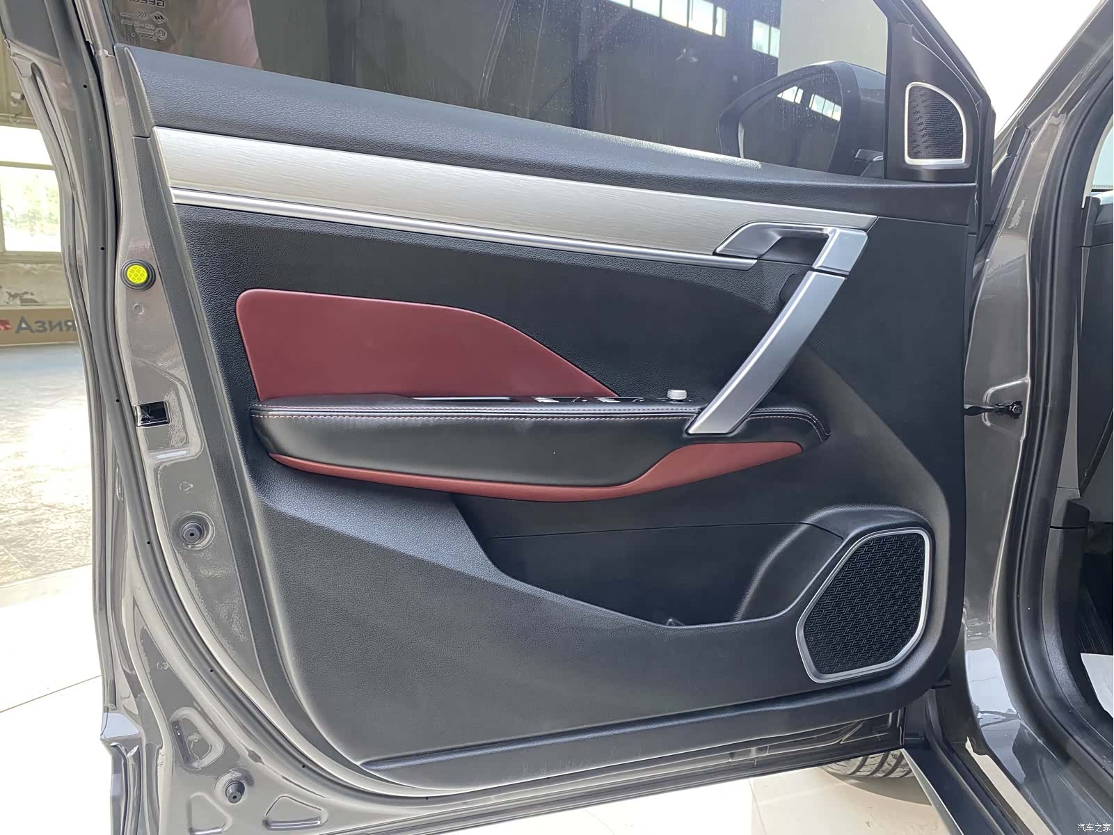 Geely Coolray, 2022 10