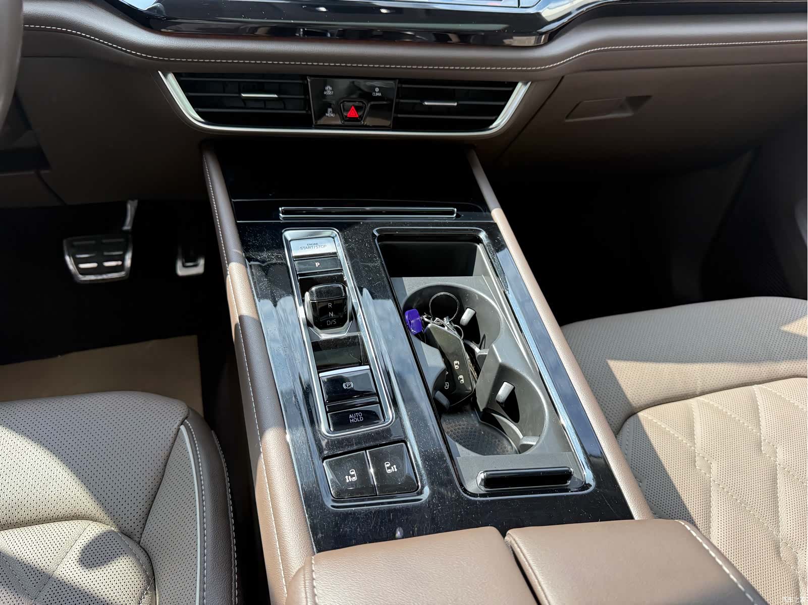 Volkswagen Viloran, 2022 8