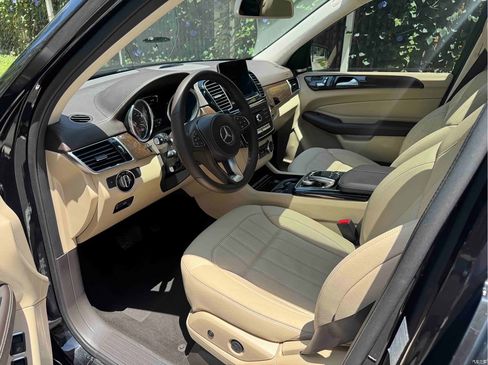 Mercedes-Benz GLS, 2019 8