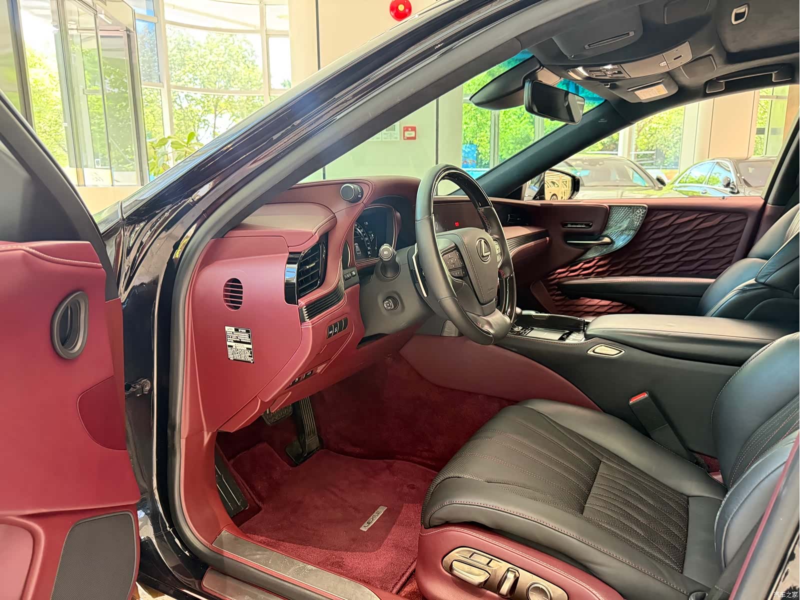 Lexus LS, 2019 6