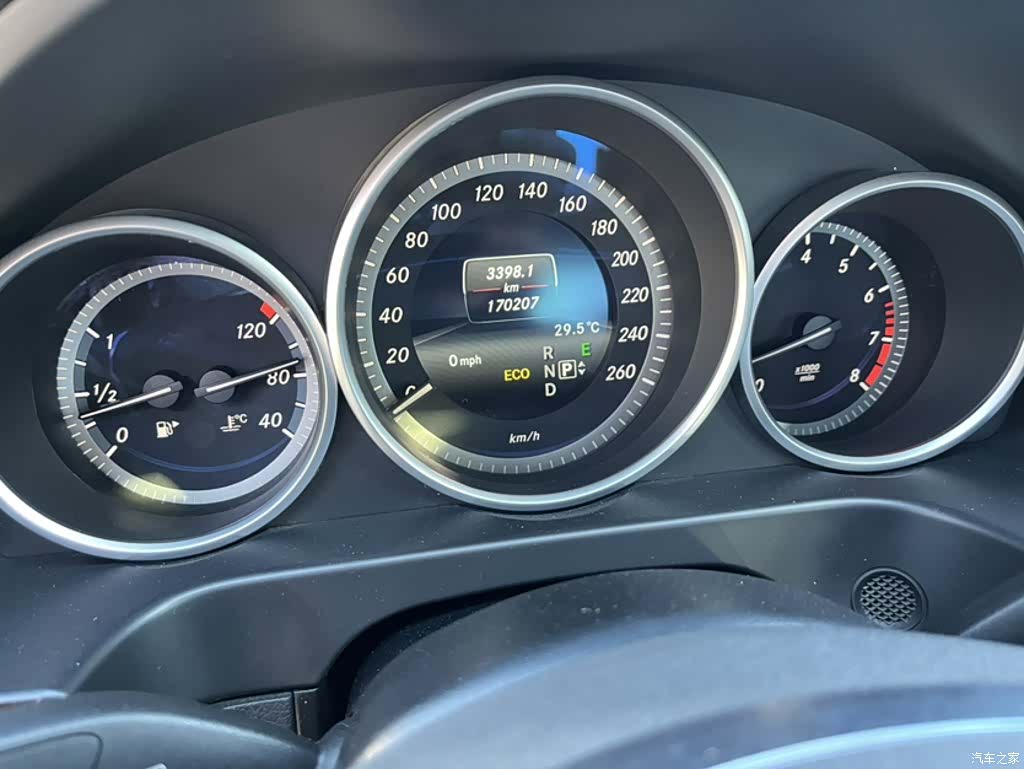 Mercedes-Benz E-Class, 2016 13