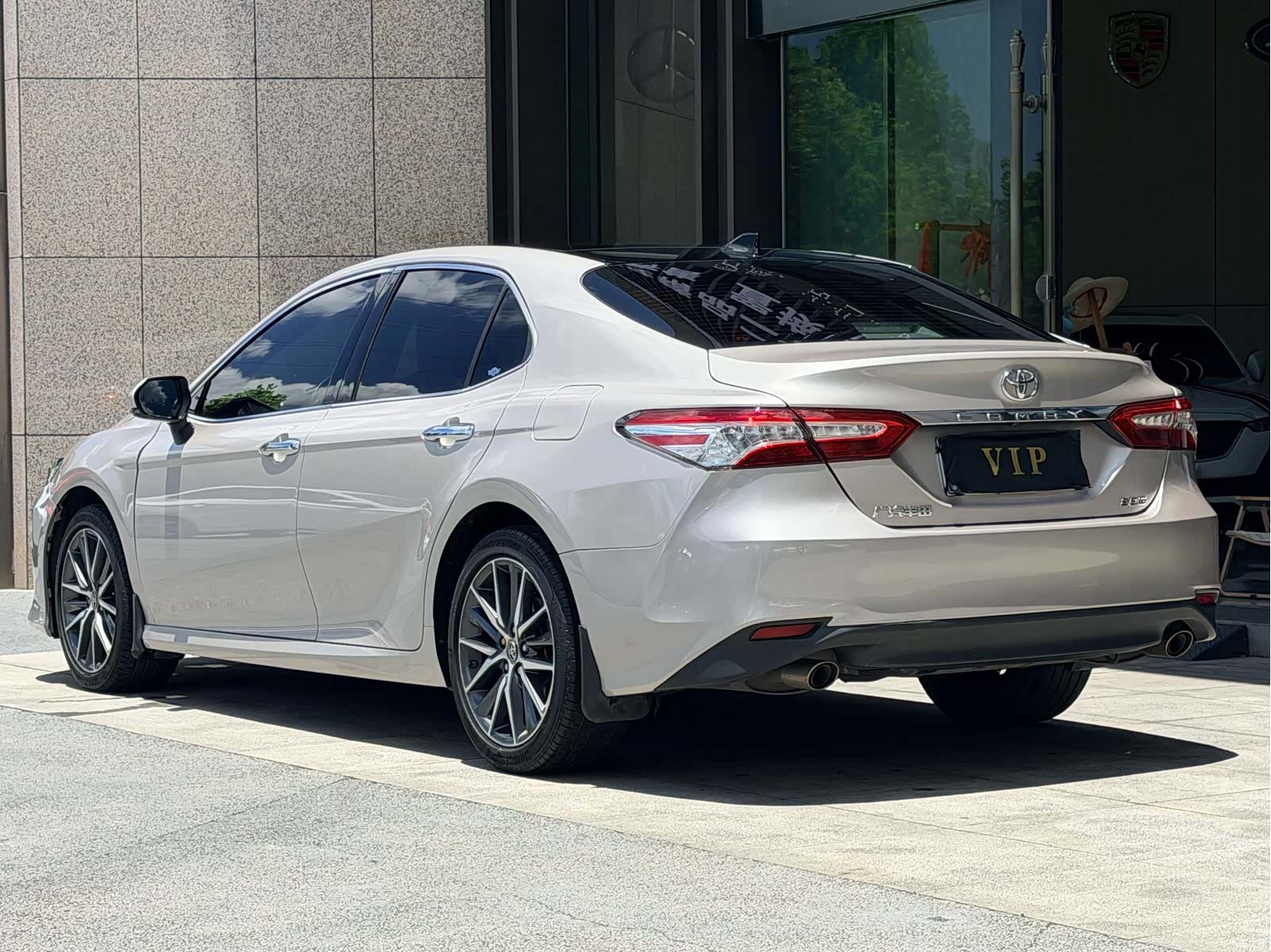 Toyota Camry, 2022 3