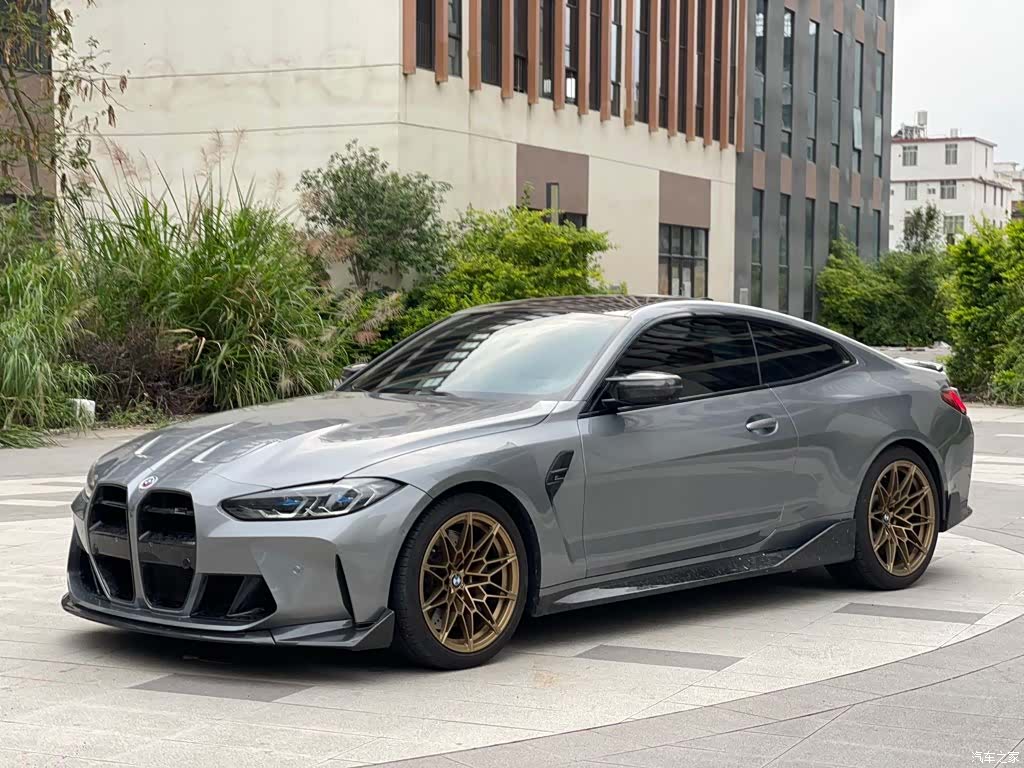 BMW M4, 2023 1