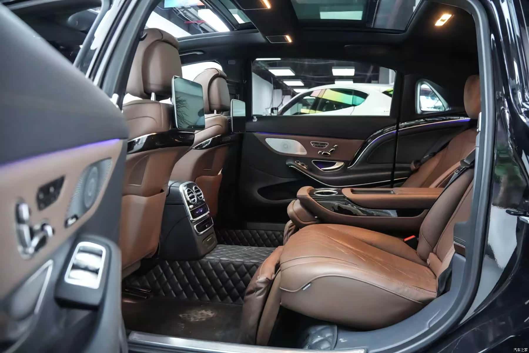 Maybach S-Class, 2019 4