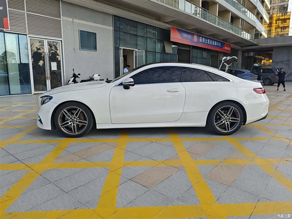 Mercedes-Benz E-Class, 2018 3