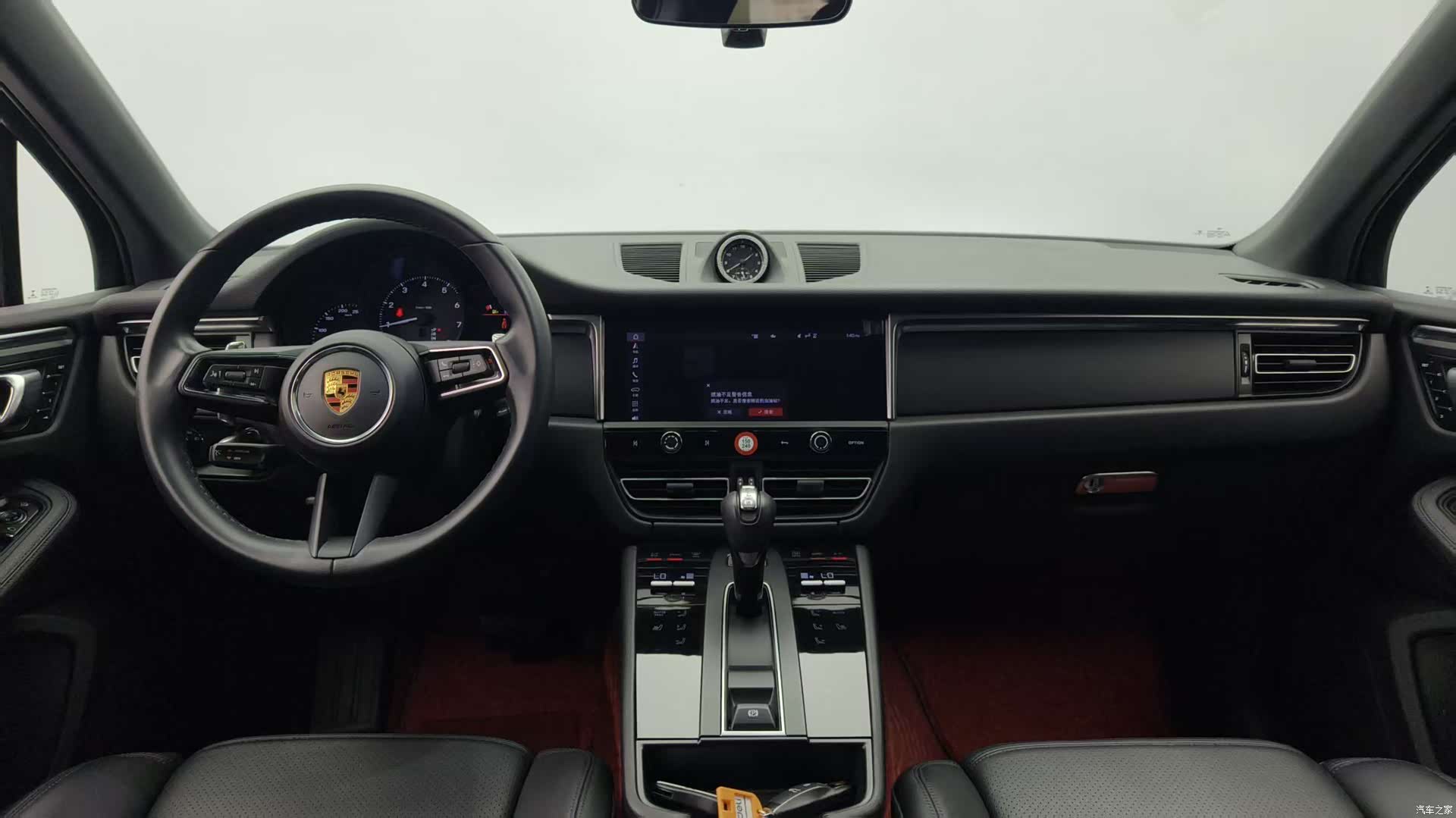 Porsche Macan, 2023 11