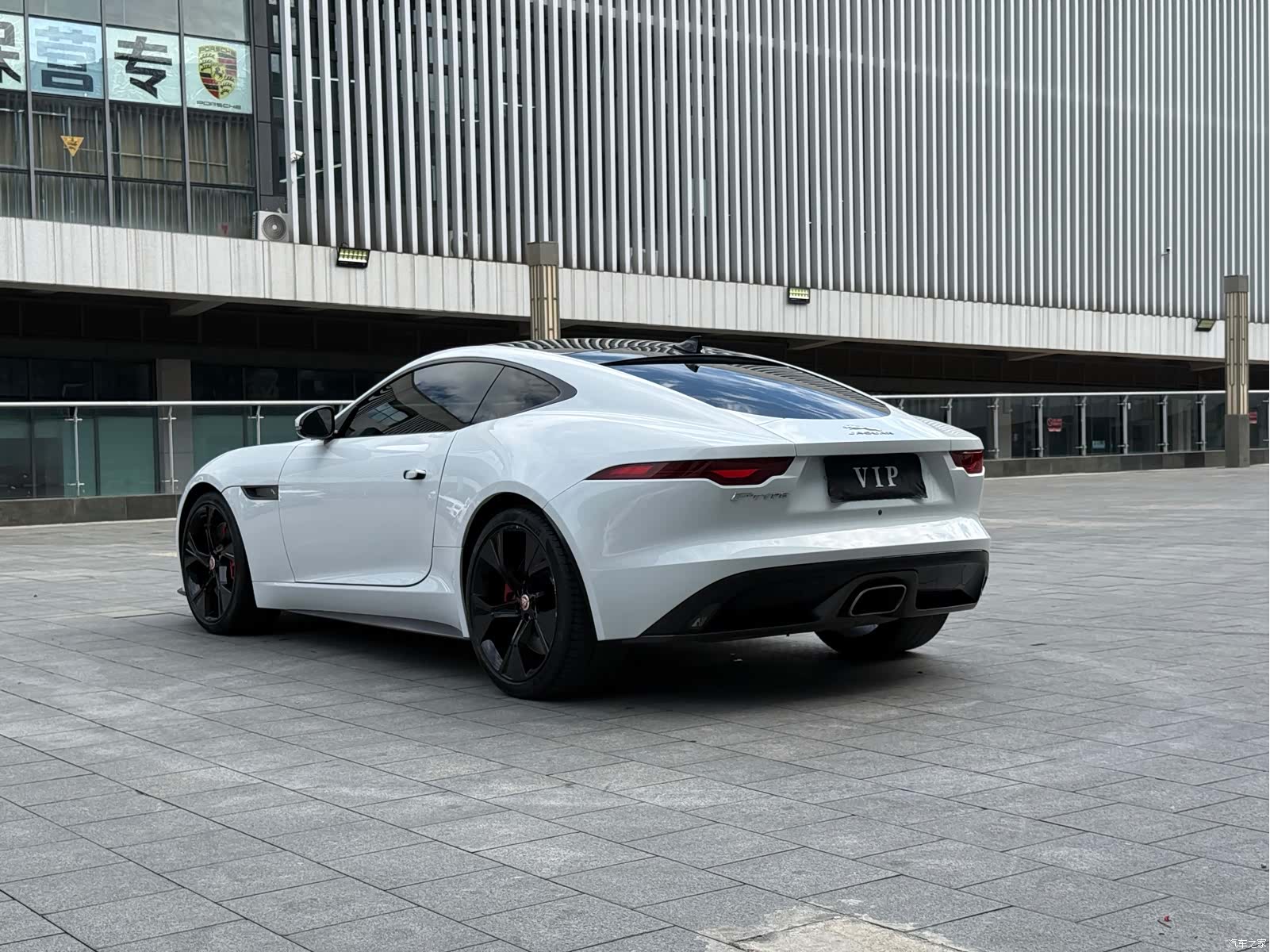 Jaguar F-TYPE, 2021 13
