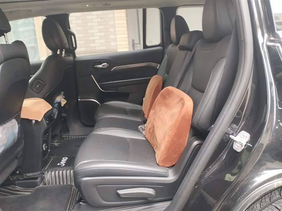 Jeep Grand Commander